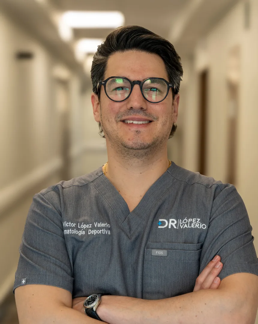 Dr. Víctor López Valerio — Traumatólogo y ortopedista en Monterrey